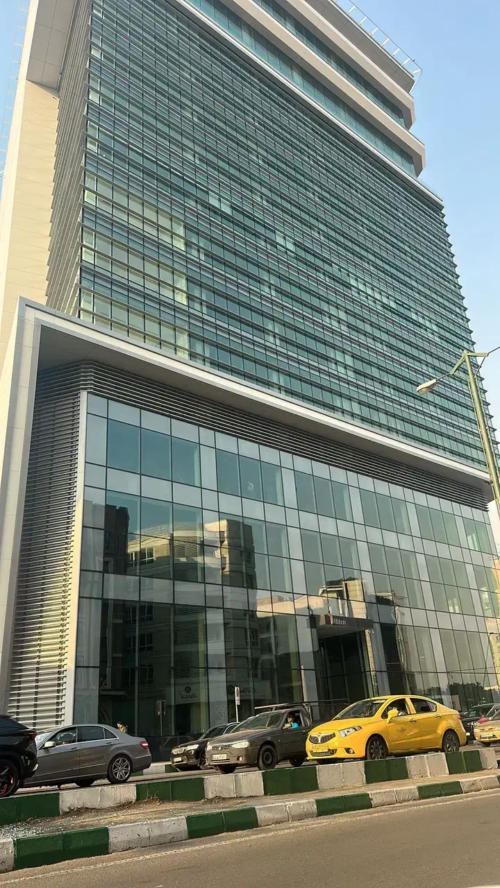 نمای شیشه ای کرتین وال پنجره آلومینیومی ترمال بریک|خدمات پیشه و مهارت|کیش, |دیوار