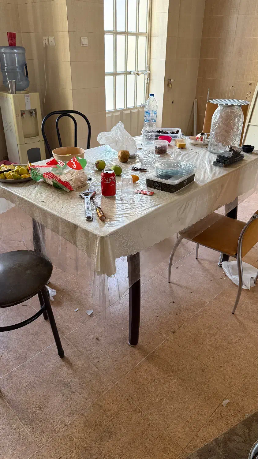 میز ناهار خوری شیشه ای ۶ نفره|میز و صندلی غذاخوری|شیراز, فرهنگ شهر|دیوار