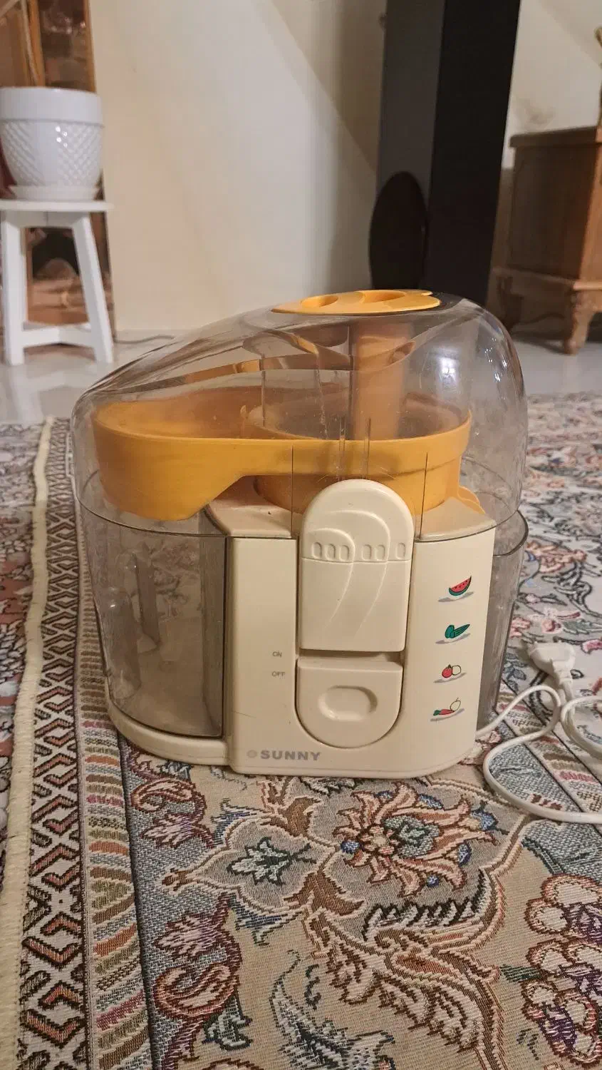 آبمیوه گیر|آبمیوه‌گیر و آب‌مرکبات‌گیر|مشهد, هنرور|دیوار