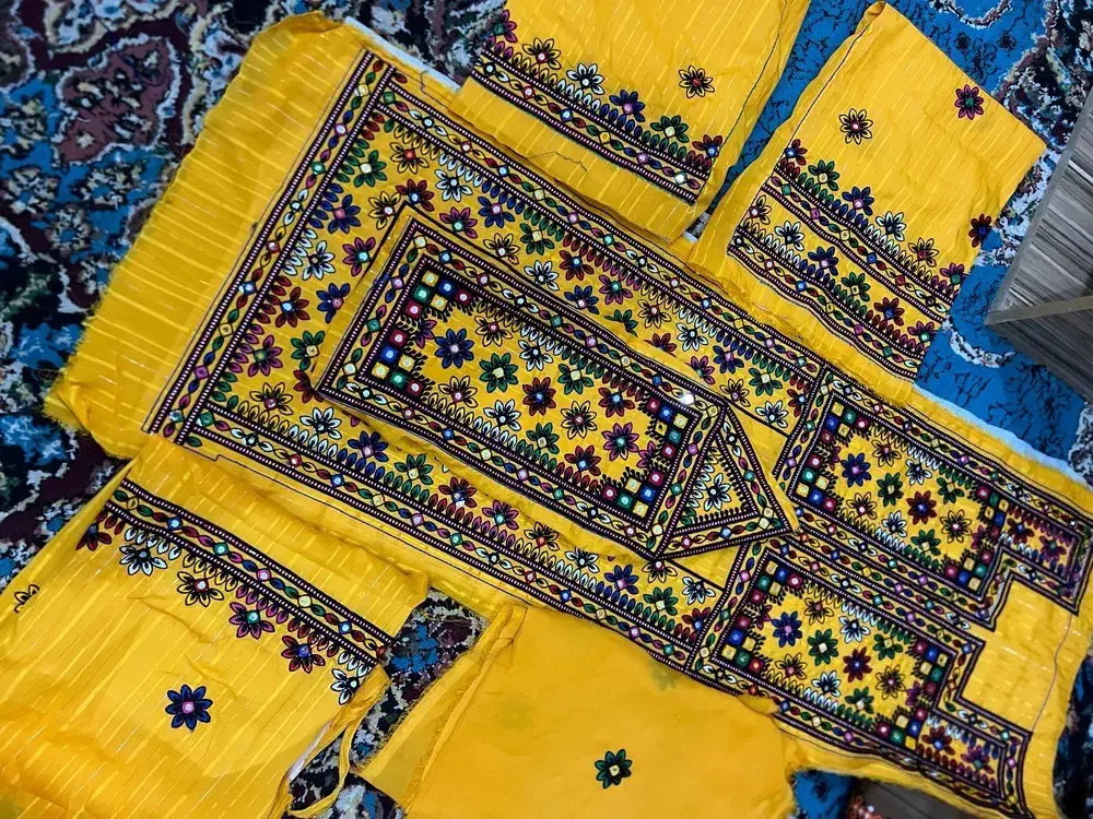 فروشی لباس چرخ دوز|لباس|چابهار, |دیوار