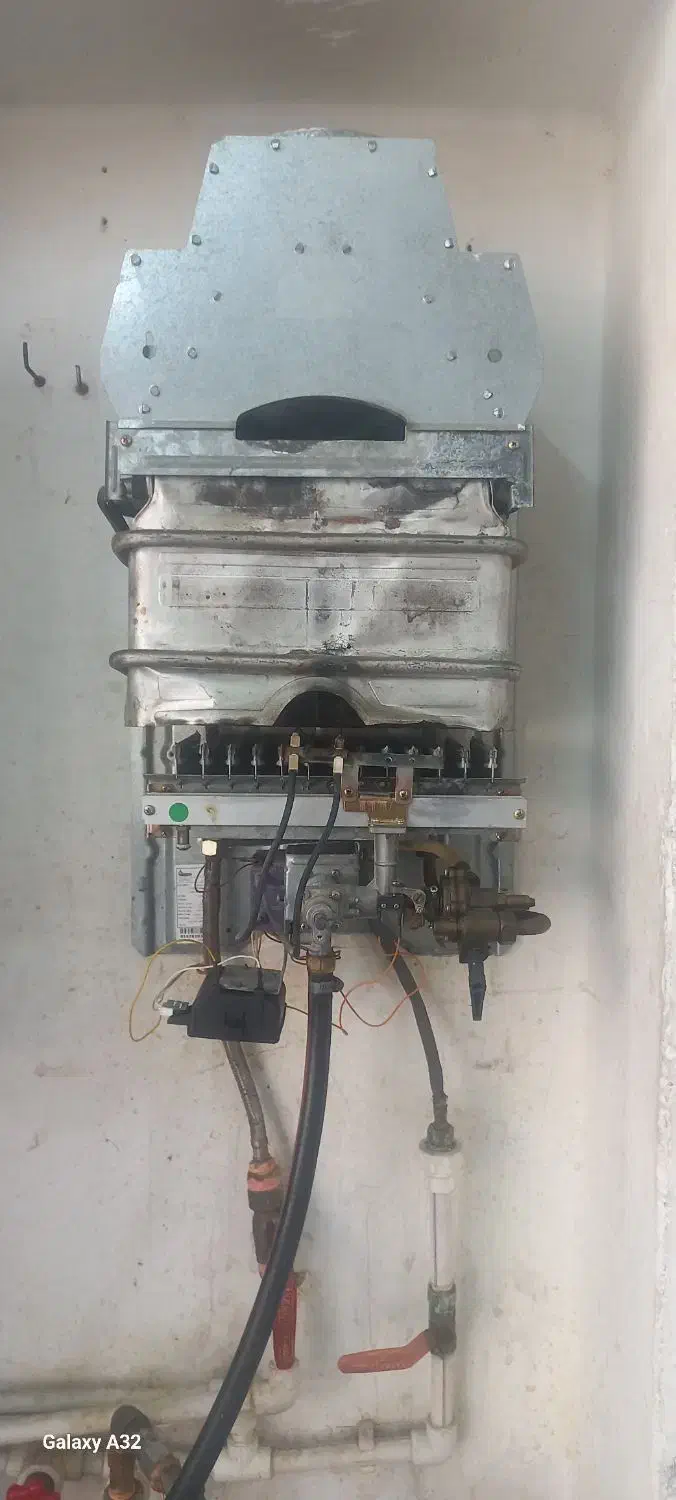 تعمیرات برق و ابگرمکن حیدری|خدمات پیشه و مهارت|دلیجان, |دیوار