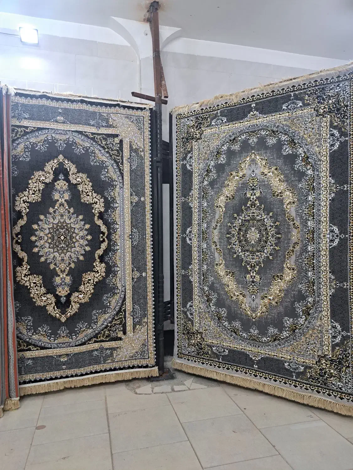 فرش راوندی کاشان|فرش|گنبد کاووس, |دیوار