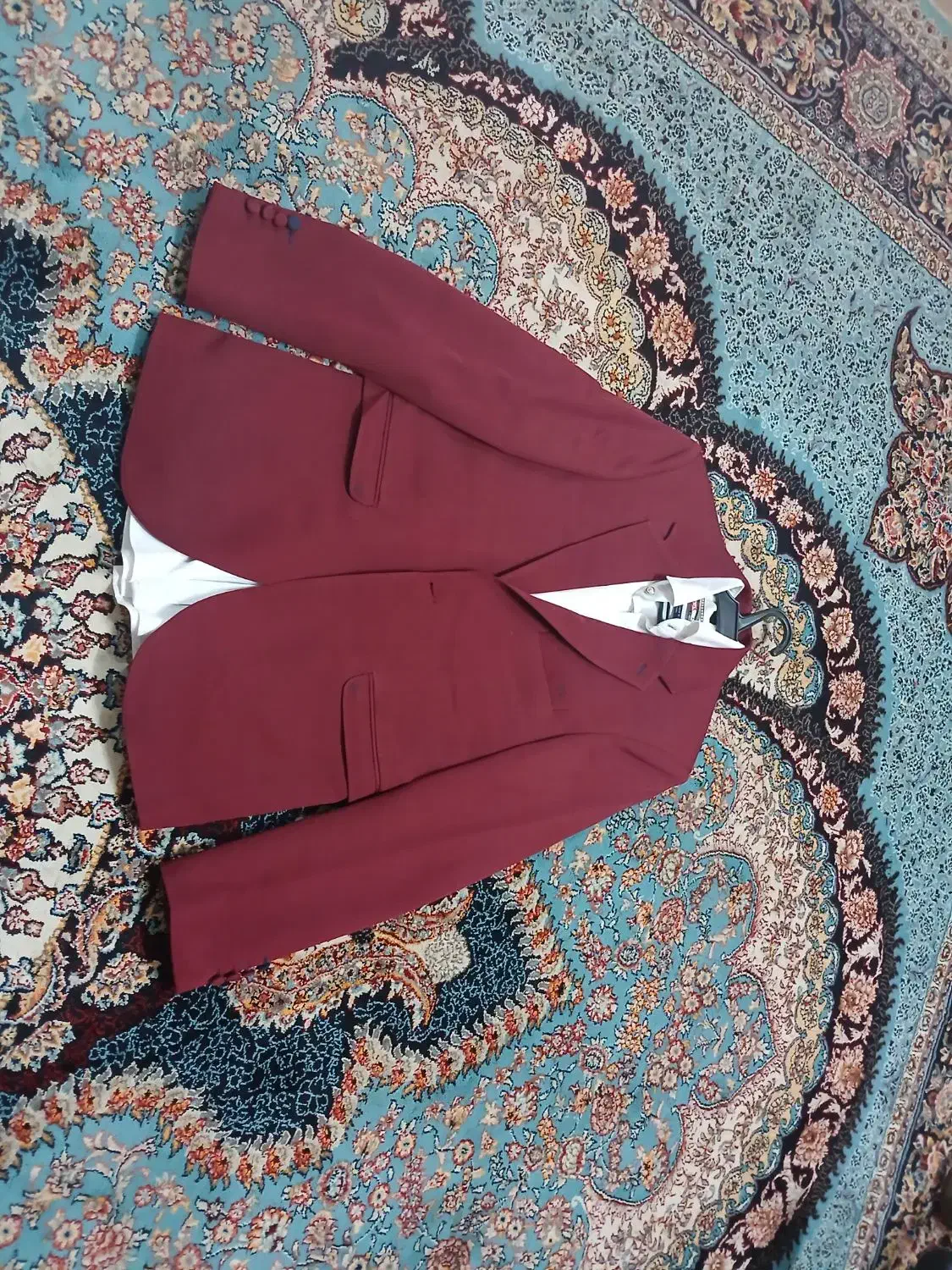 لباس مجلسی مردانه|لباس|شیراز, دست خضر|دیوار