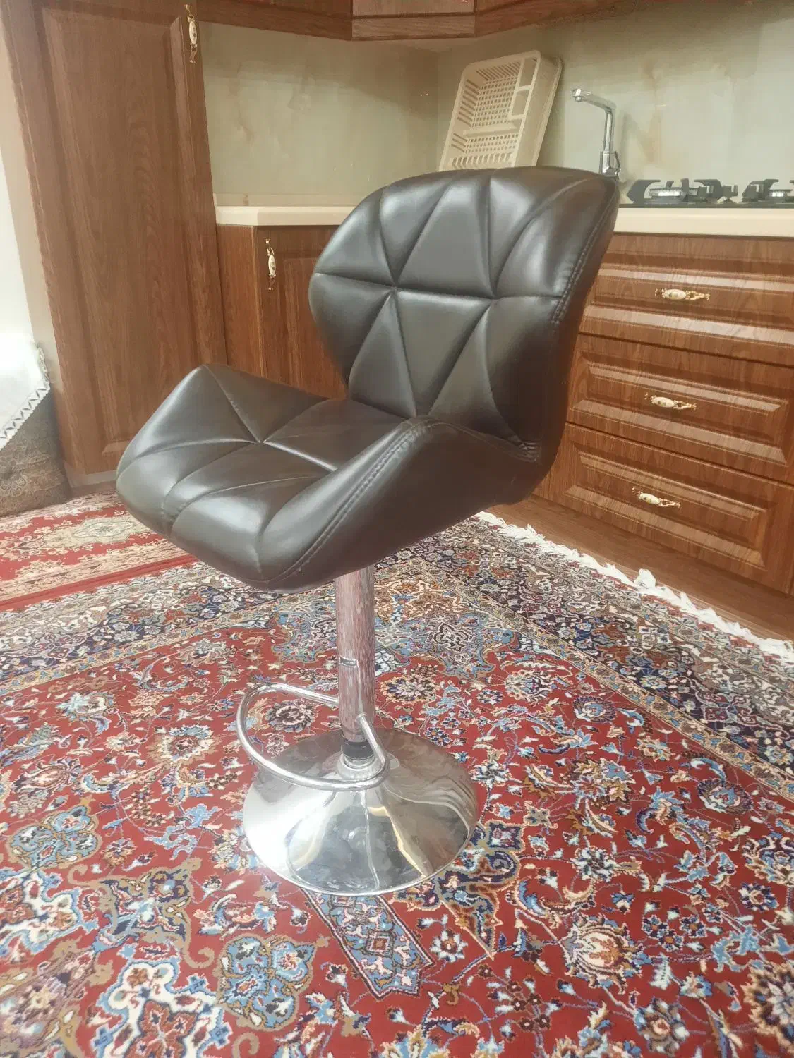 صندلی اپن.مطالعه.آرایشی و..کمک دار|صندلی و نیمکت|یزد, |دیوار