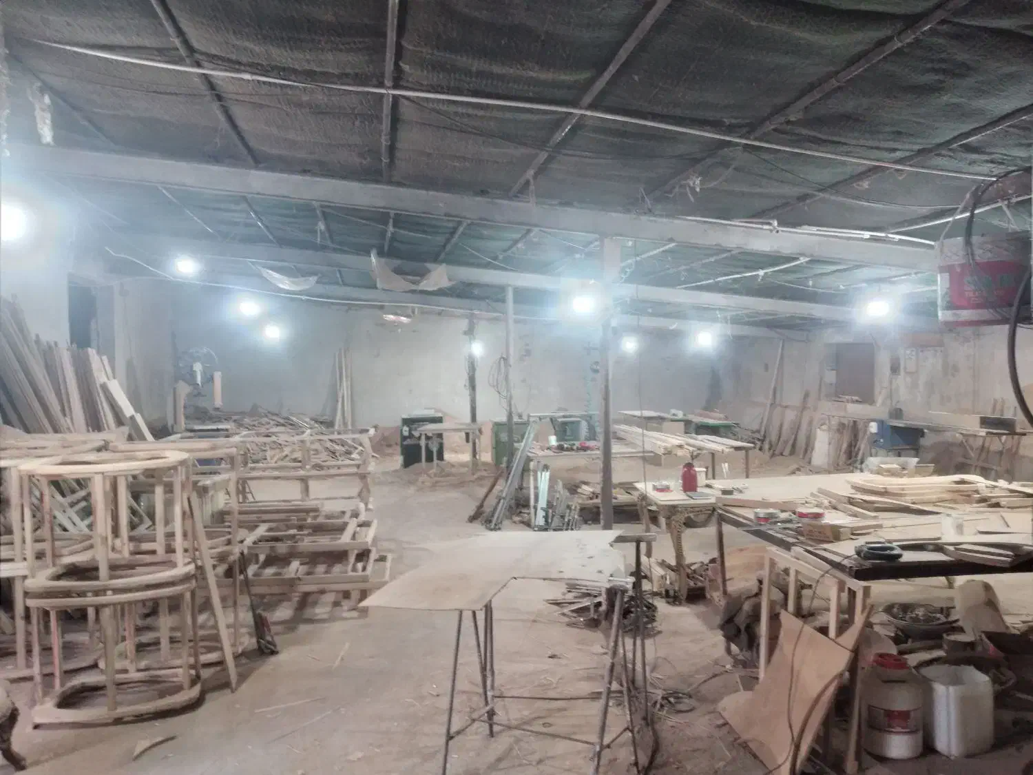 نیازمند کارگر ساده تولیدی مبل|استخدام صنعتی، فنی، مهندسی|کوهسار (البرز), |دیوار