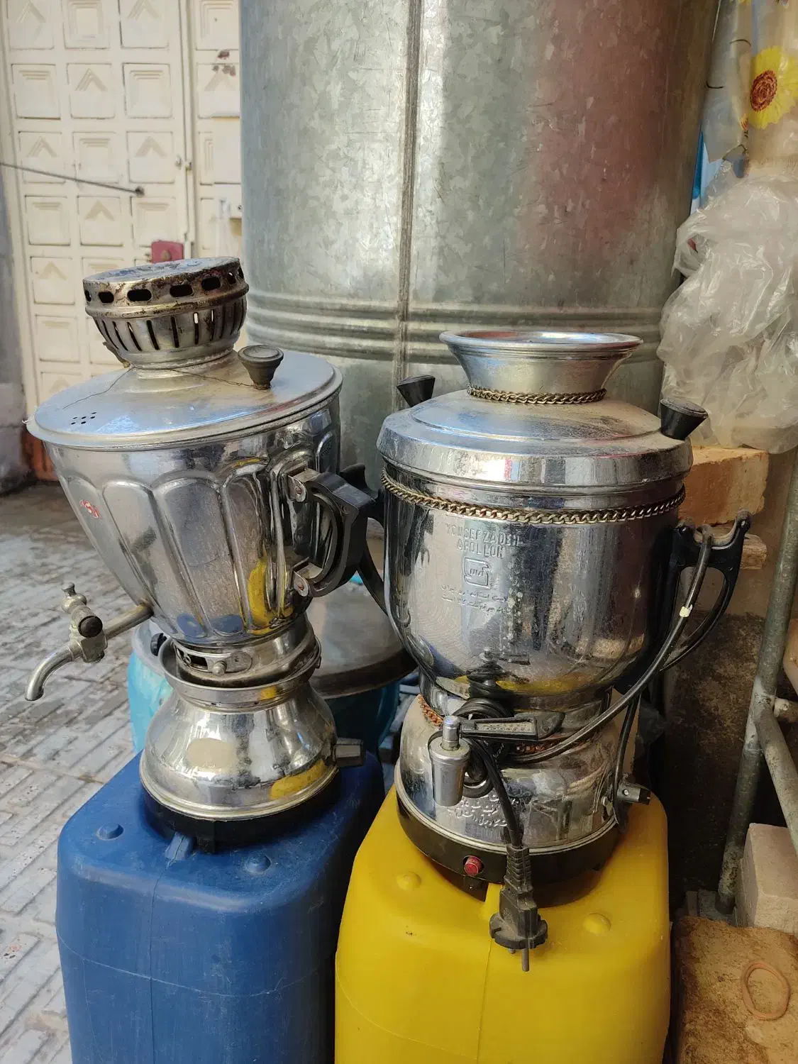 سماوربرقی‌آپولون‌برقی‌وسماورگازی کوچک‌سالم|سماور، چای‌ساز، قهوه‌ساز|مرند, |دیوار