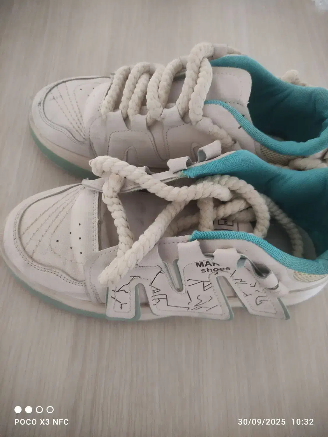 کفش|کیف، کفش، کمربند|بجنورد, |دیوار