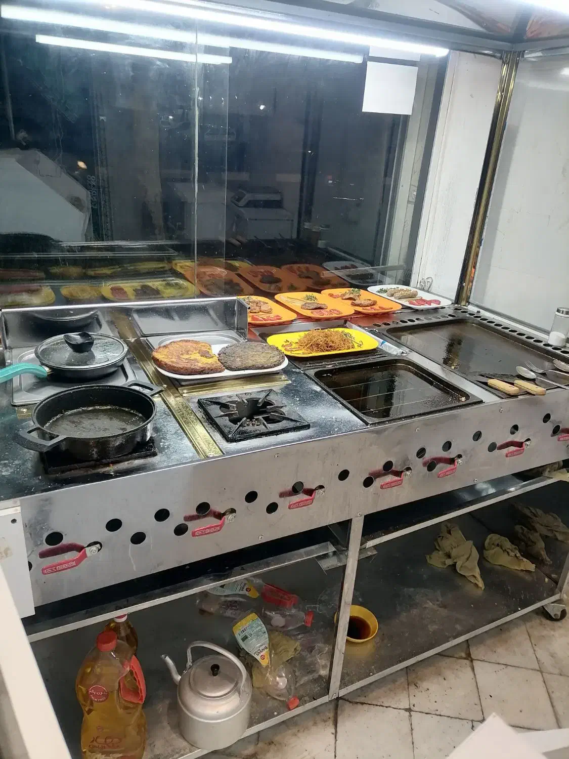 واگذاری فست فود فعال|اجارهٔ مغازه و غرفه|مشهد, نکاح|دیوار