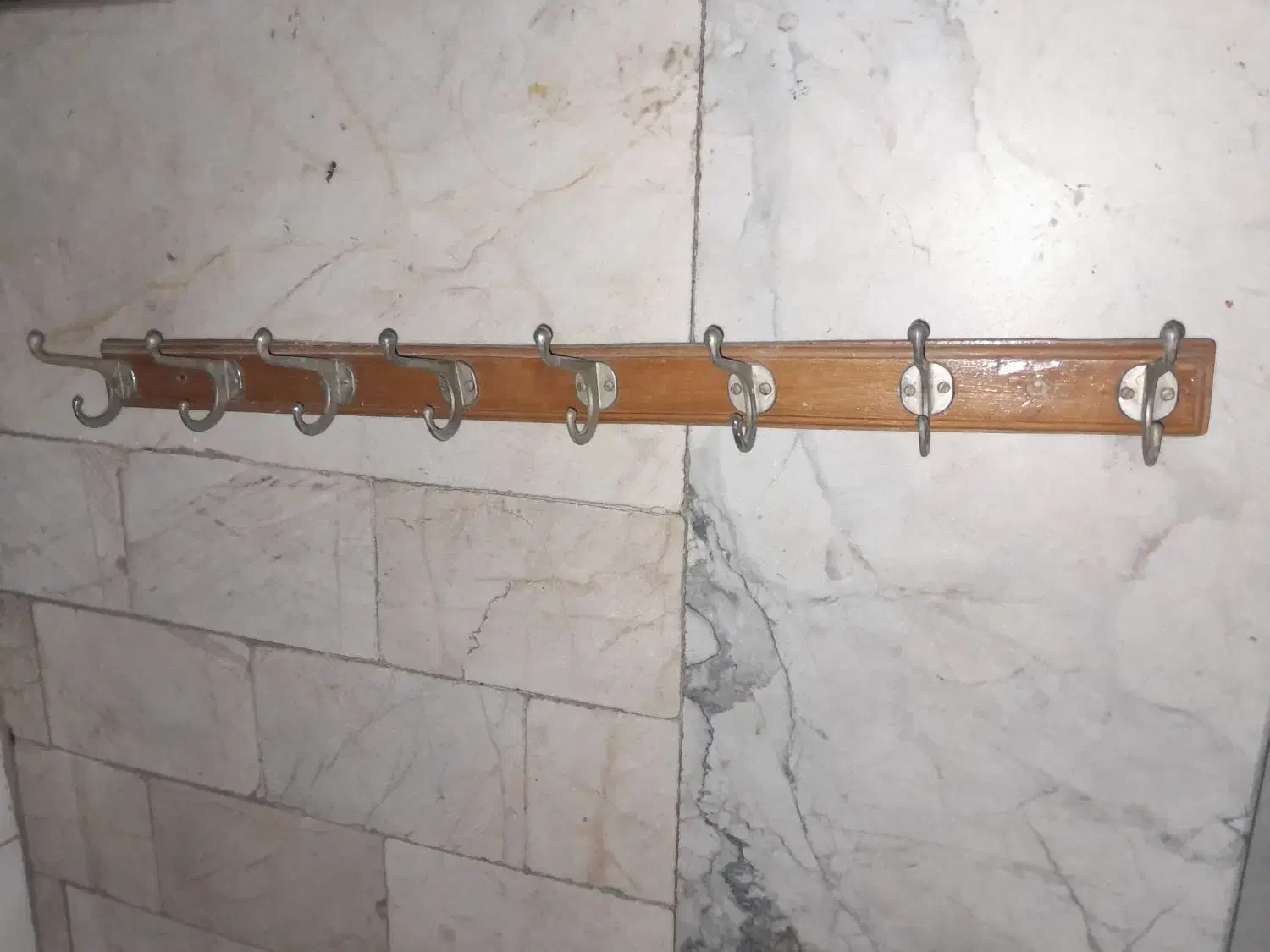 چوب لباسی آویزی چوبی|بندرخت و رخت‌آویز|قزوین, |دیوار