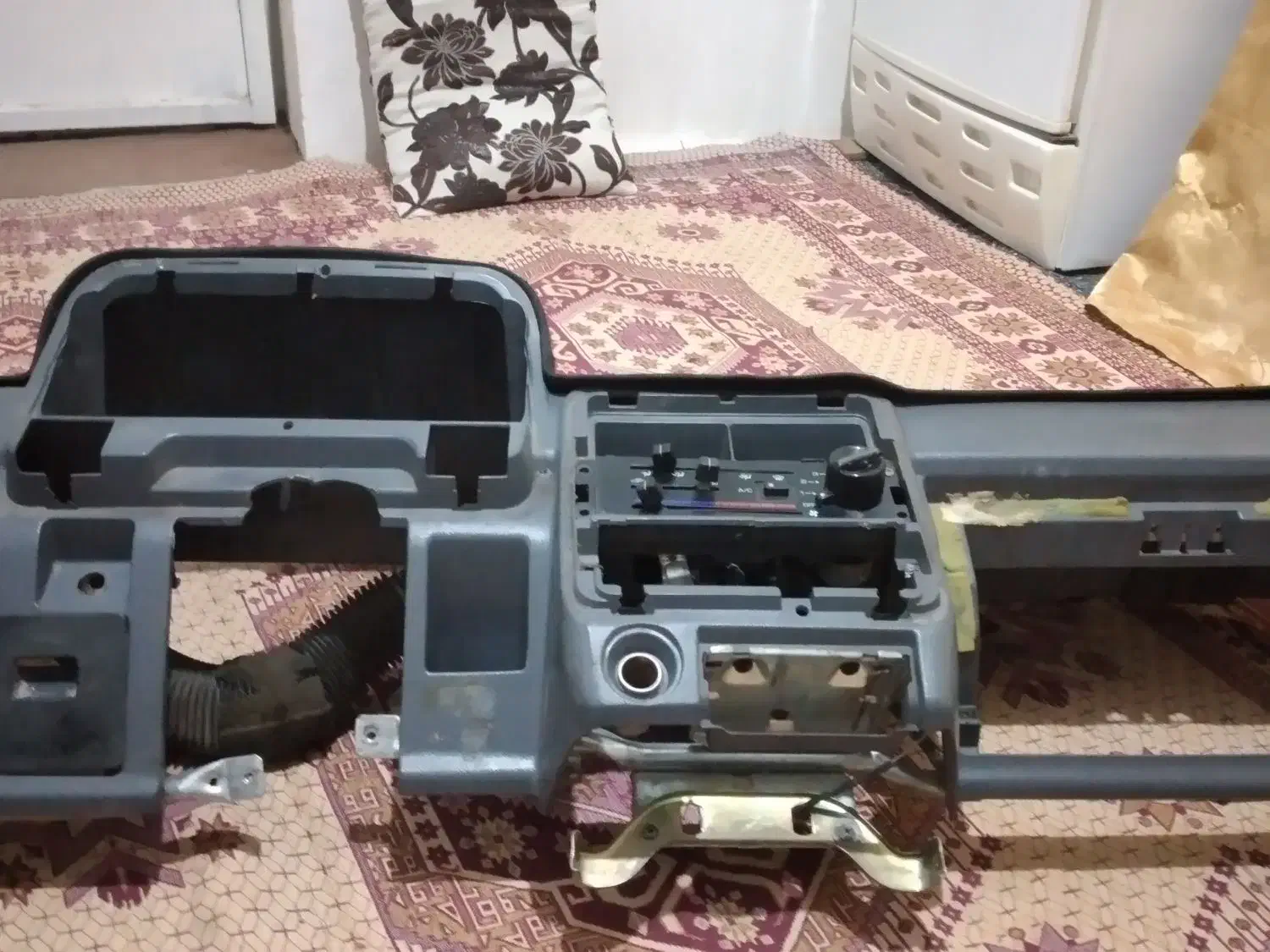 ساعت|ساعت|تربت جام, میان جام|دیوار