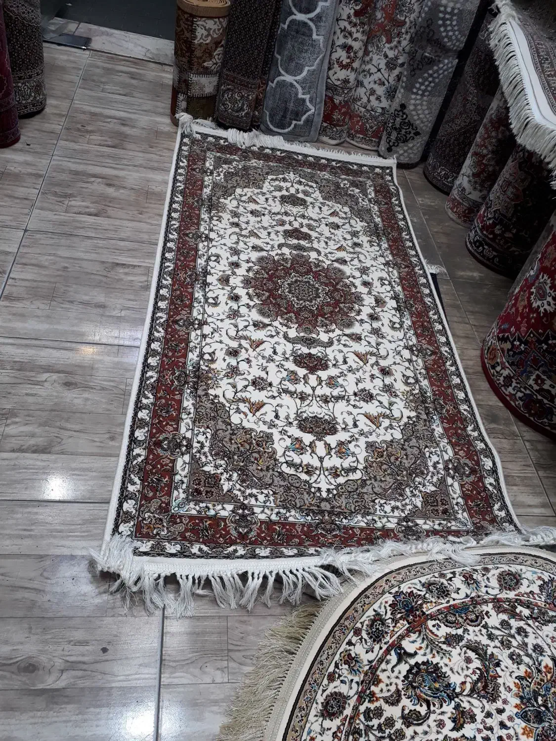 فرش اولیا آشپزخانه ۱۰۰۰شانه سایز ۲متر × یک|فرش|تبریز, |دیوار