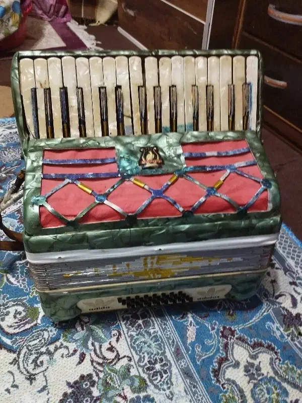 آکردیون 32|پیانو، کیبورد، آکاردئون|بهشهر, |دیوار