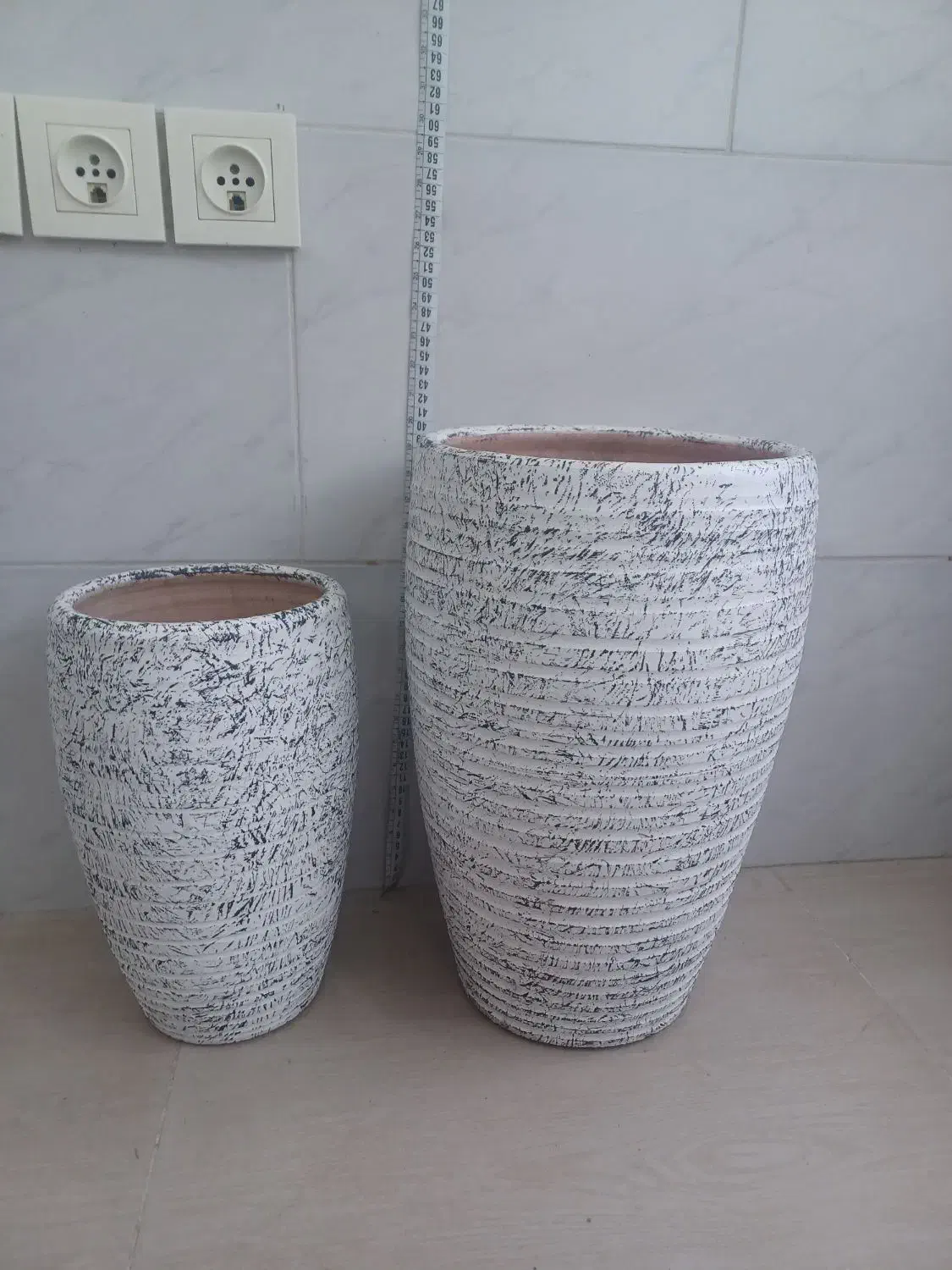 گلدان سفالی|گل و گیاه طبیعی|رشت, شهرک صبا|دیوار