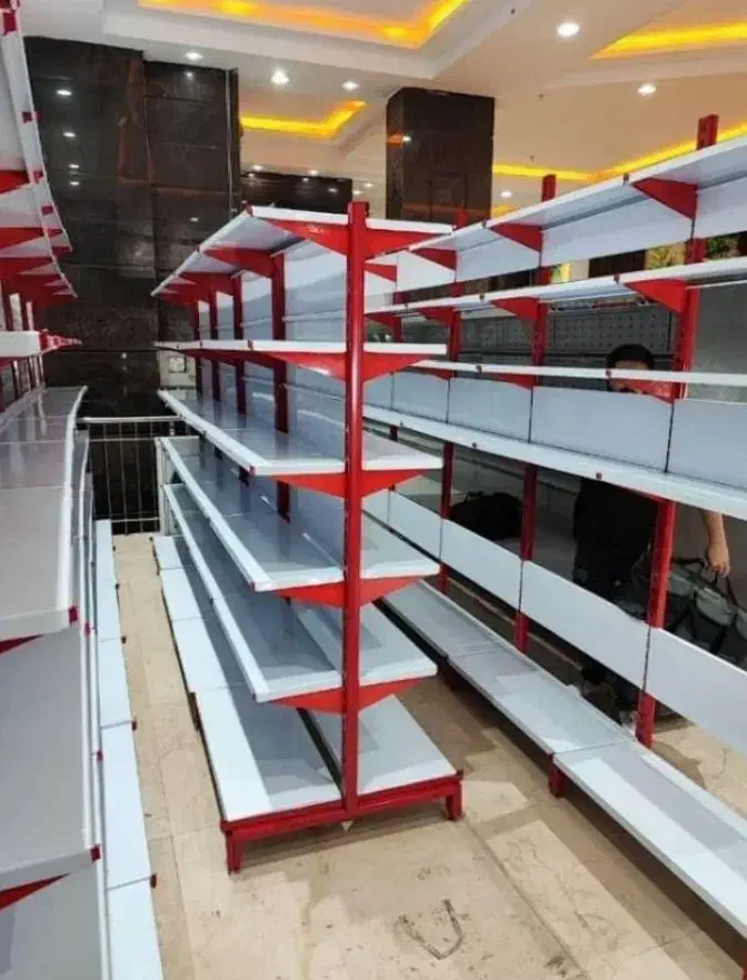 قفسه فروشگاهی 100 متر واسه فروش گذاشتم|فروشگاه و مغازه|گرگان, |دیوار