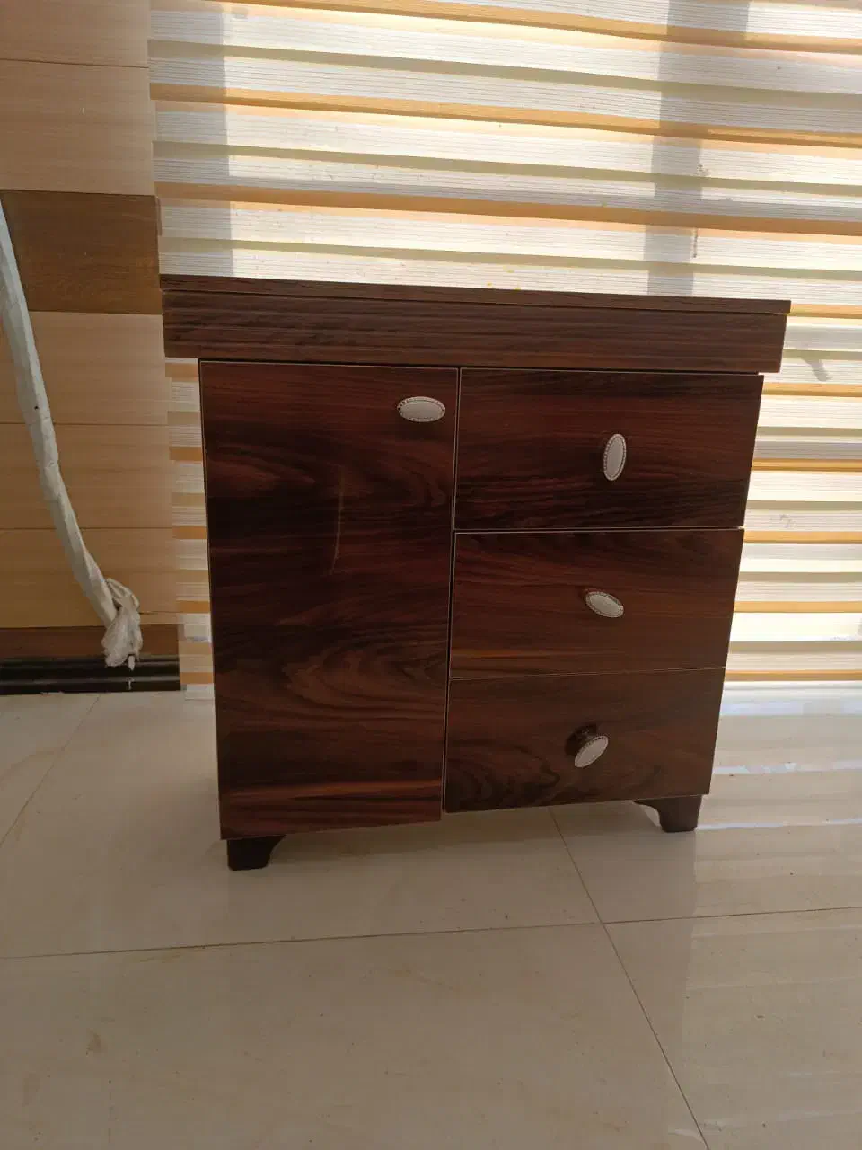 میز و صندلی|دفتر کار|سرپل ذهاب, |دیوار