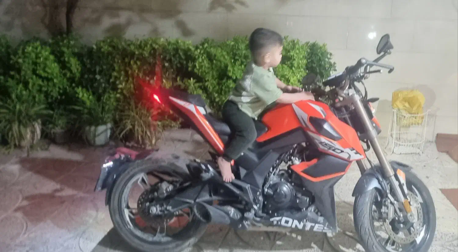 زونتس زد۲مدل۴۰۲|موتورسیکلت|رباط‌کریم, نصیرشهر|دیوار