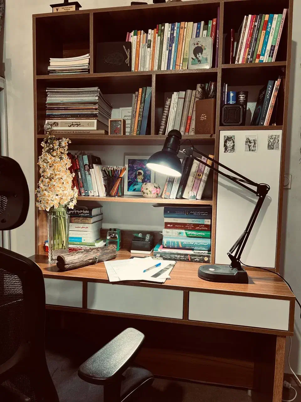 کتابخانه و میز تحریر و مطالعه|کتابخانه، شلف، قفسه‌های دیواری|گرمدره, |دیوار