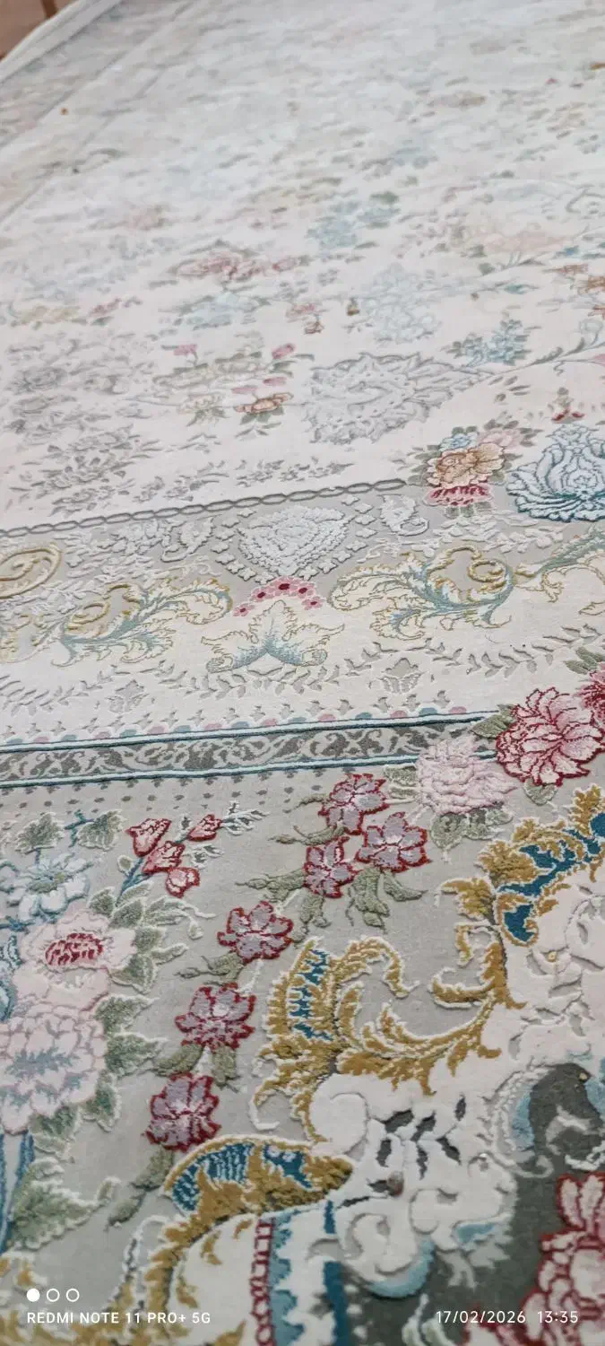 فرش زمرد|فرش|مشهد, عامل|دیوار