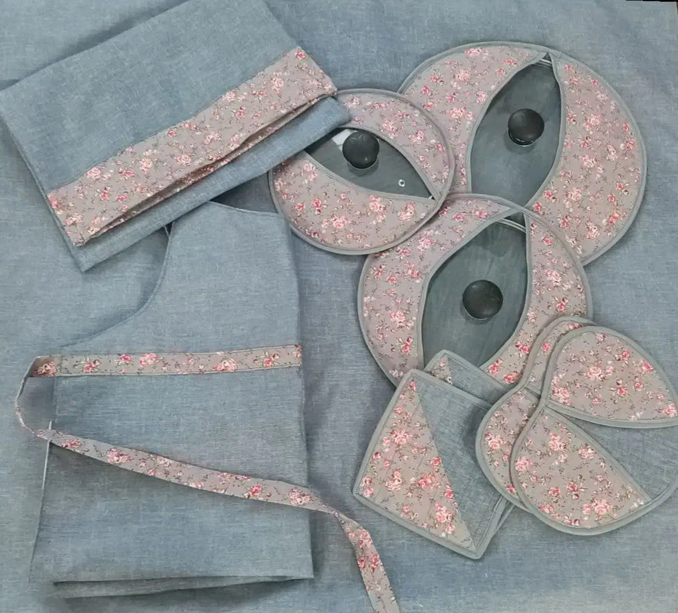 سرویس پارچه ای خانه و آشپزخانه عروس|سفره، حوله، دستمال آشپزخانه|سبزوار, هفت تیر|دیوار