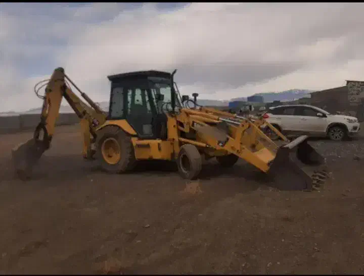 نیازمند راننده بیل بکهو|استخدام حمل و نقل|رفسنجان, |دیوار