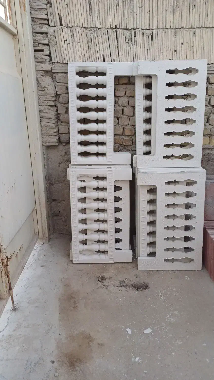 استخدام نگهبان|استخدام سرایداری و نظافت|شاهین‌شهر, برخوار غرب|دیوار