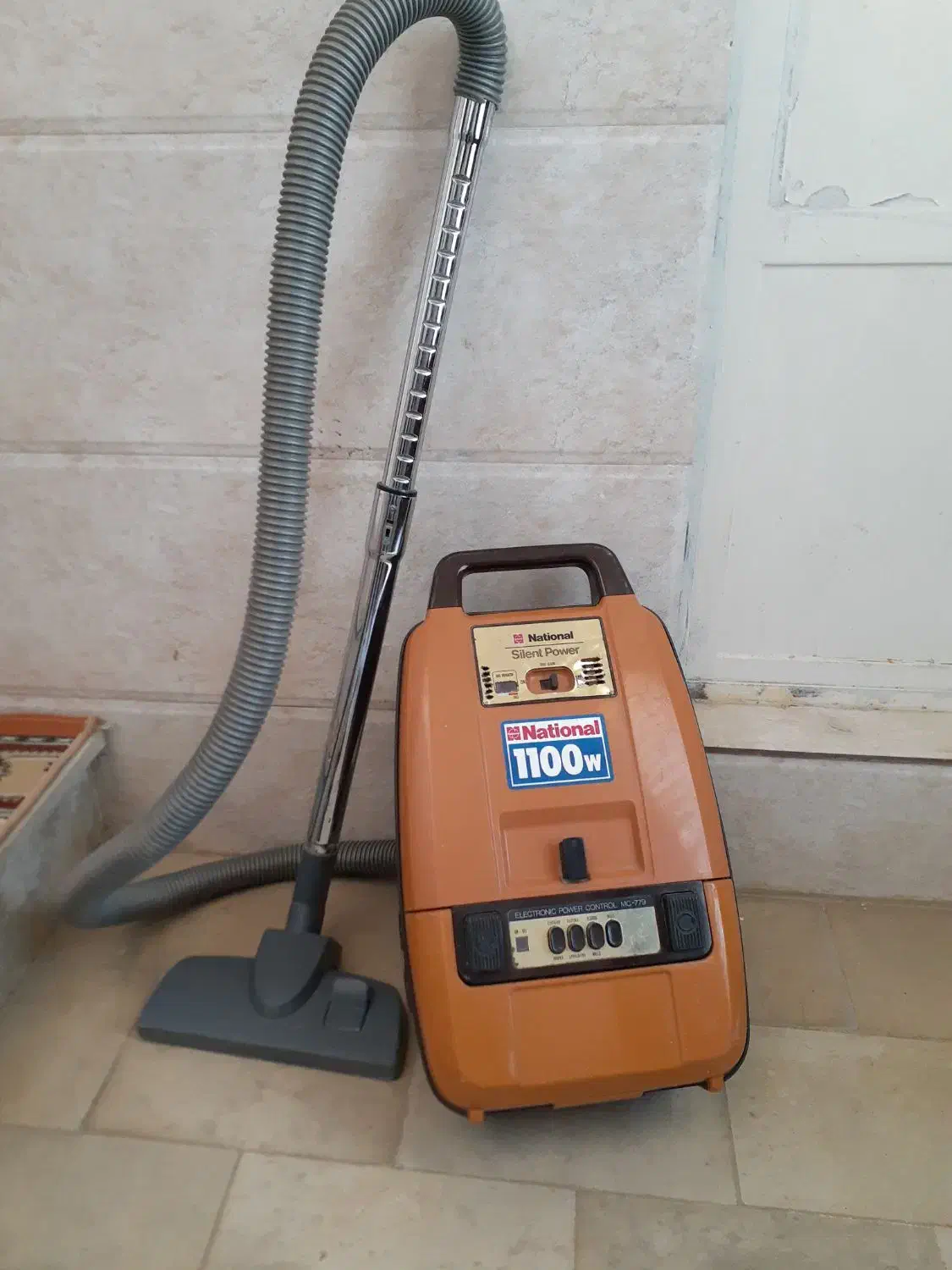 جارو برقی ناسیونال ژاپن|جاروبرقی، جارو شارژی، بخارشو|بروجرد, |دیوار