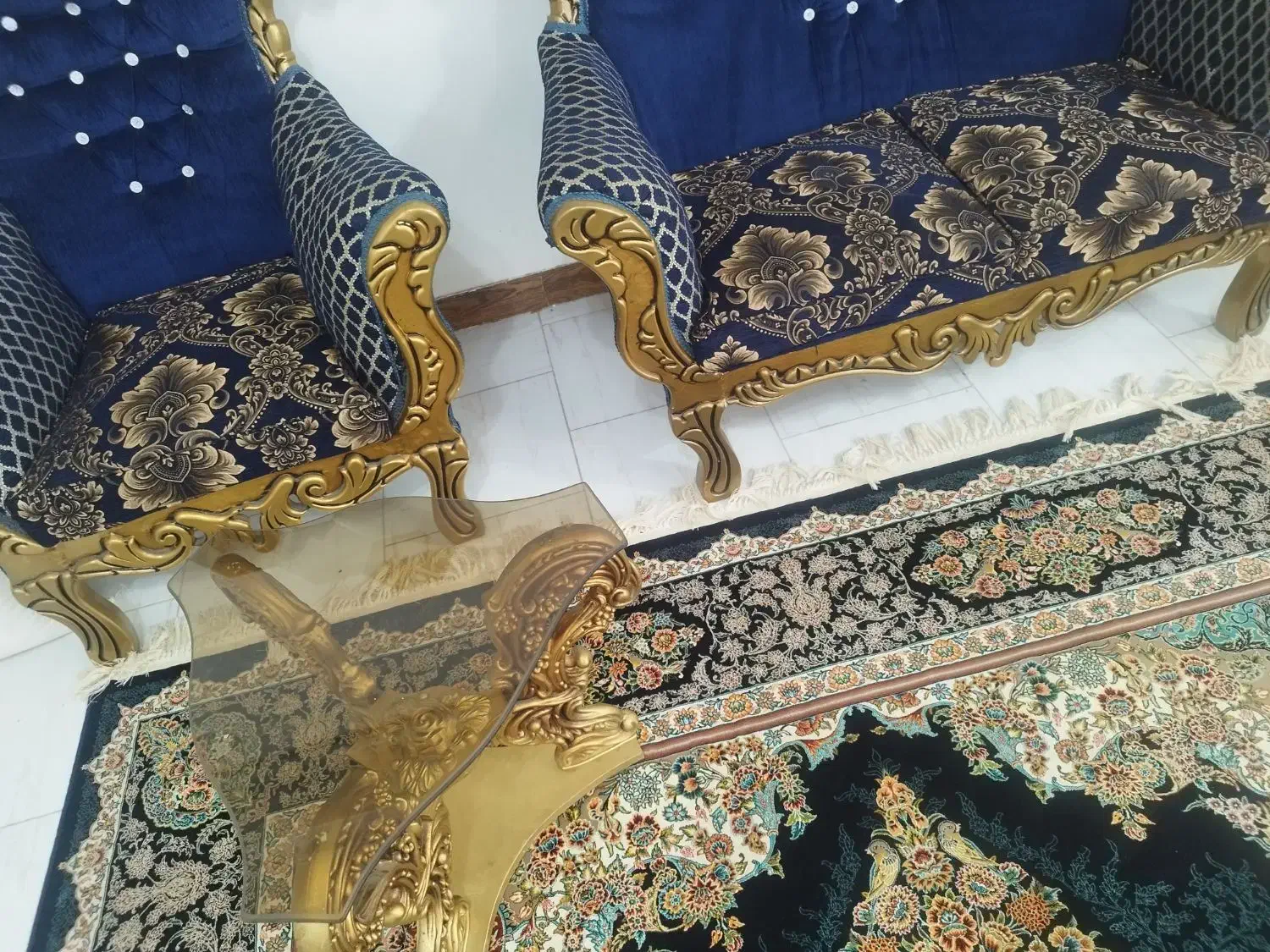 مبلمان سلطنتی7نفره تمیز|مبلمان خانگی و میز عسلی|تالش, هشتپر|دیوار