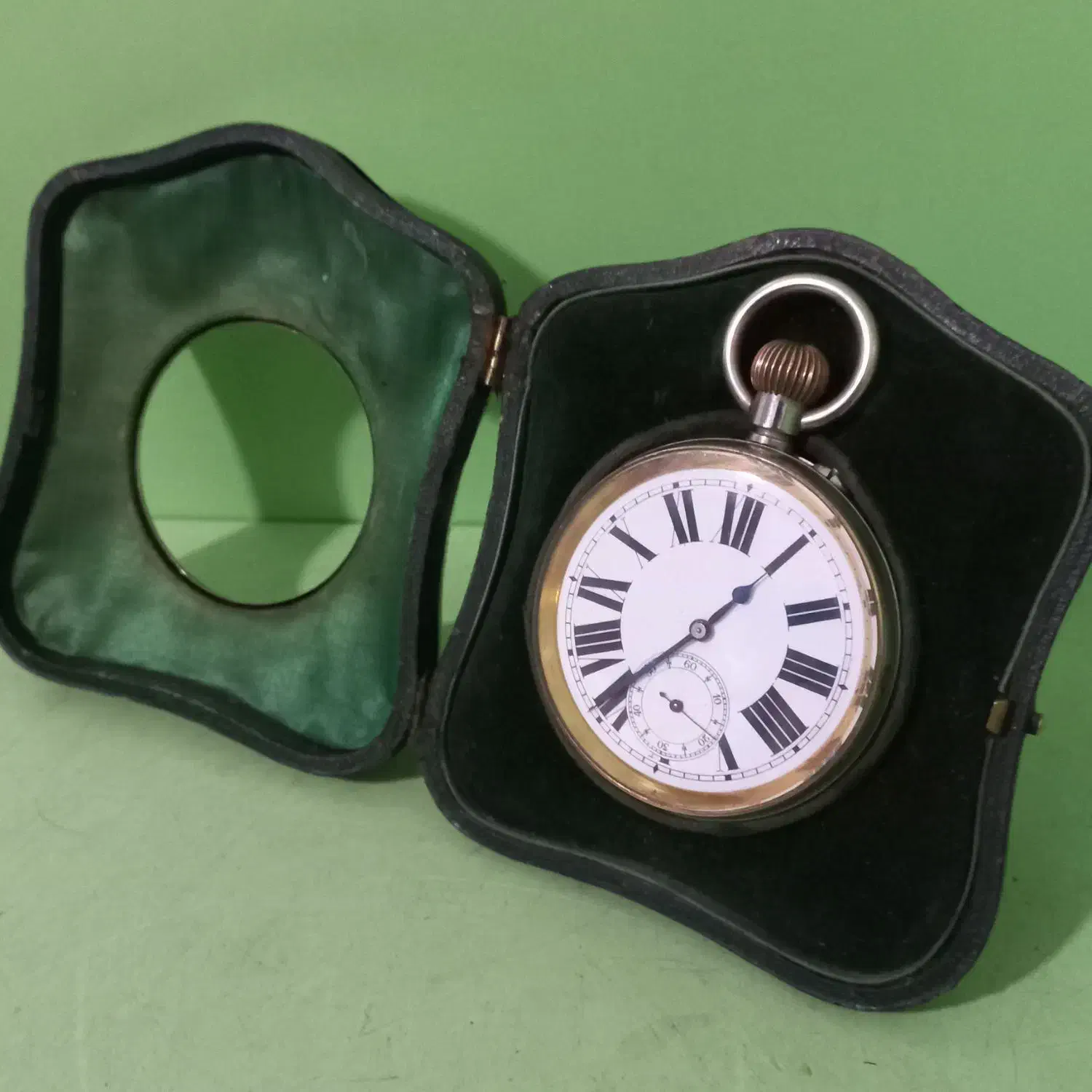 ساعت جیبی قاب درشت سوئیس سوئیسی|کلکسیون اشیاء عتیقه|تهران, مسعودیه|دیوار