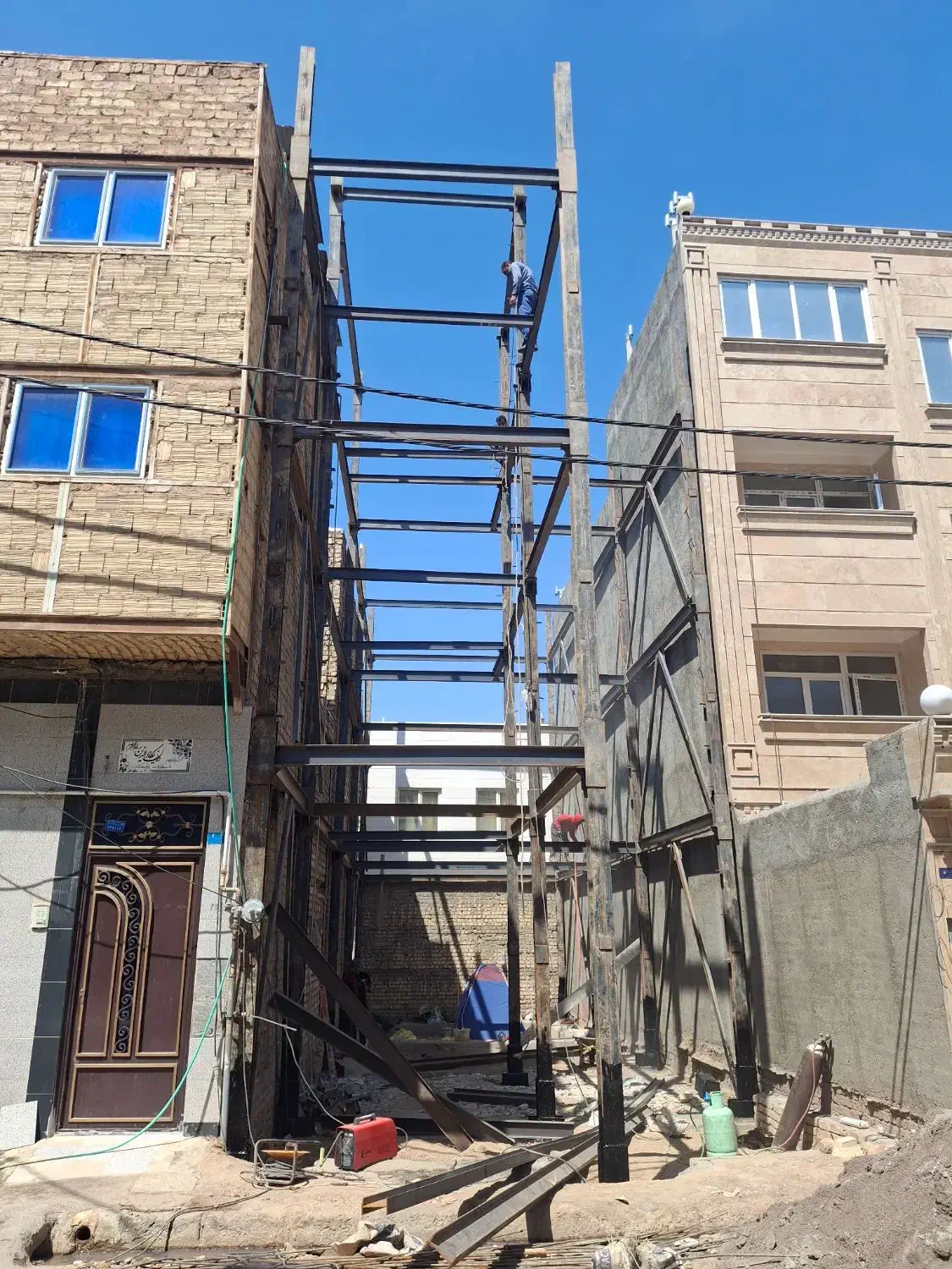 جوشکاری اسکلت|خدمات پیشه و مهارت|قم, نیروگاه|دیوار