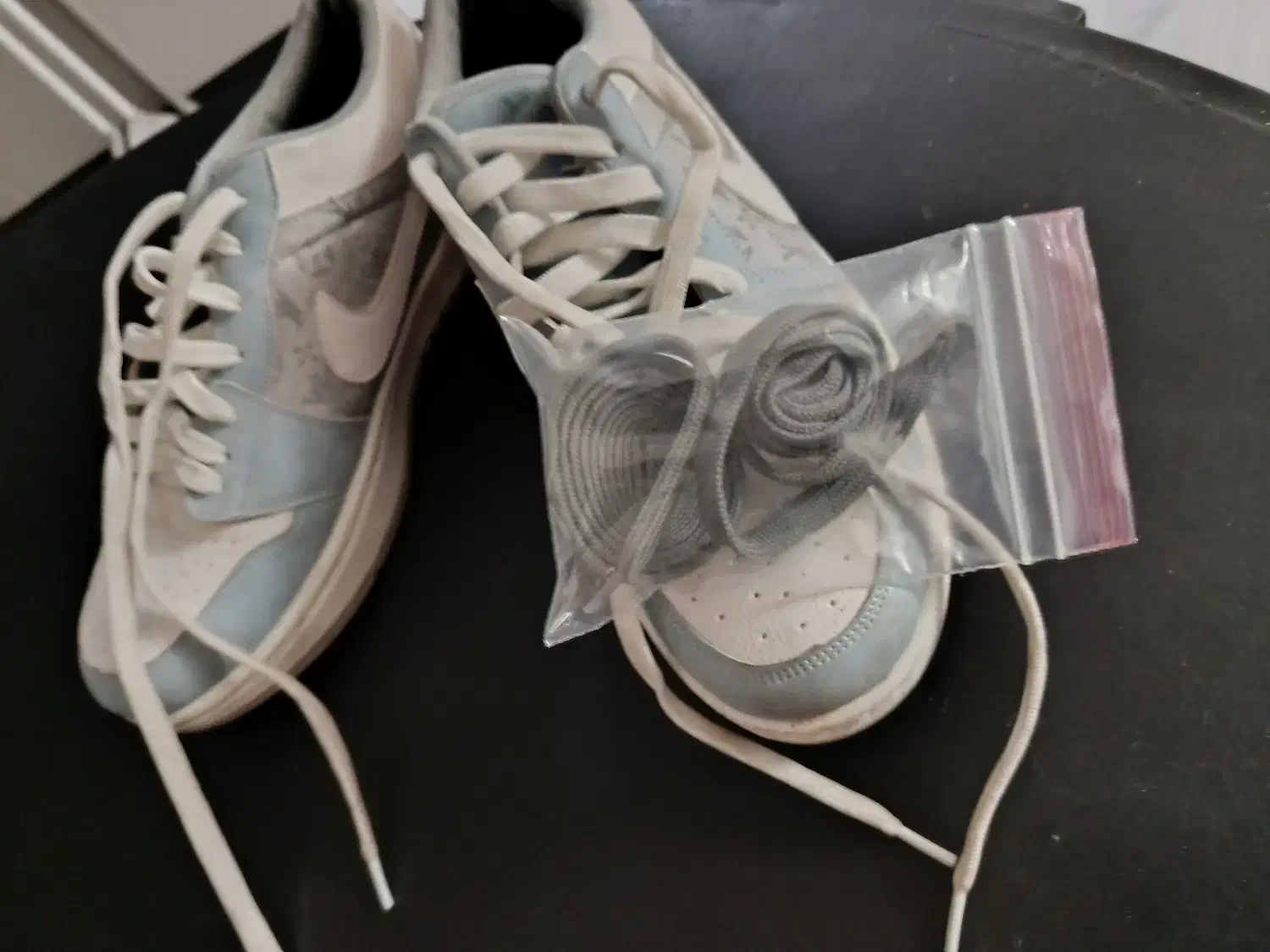 کفش|کیف، کفش، کمربند|قائم‌شهر, |دیوار