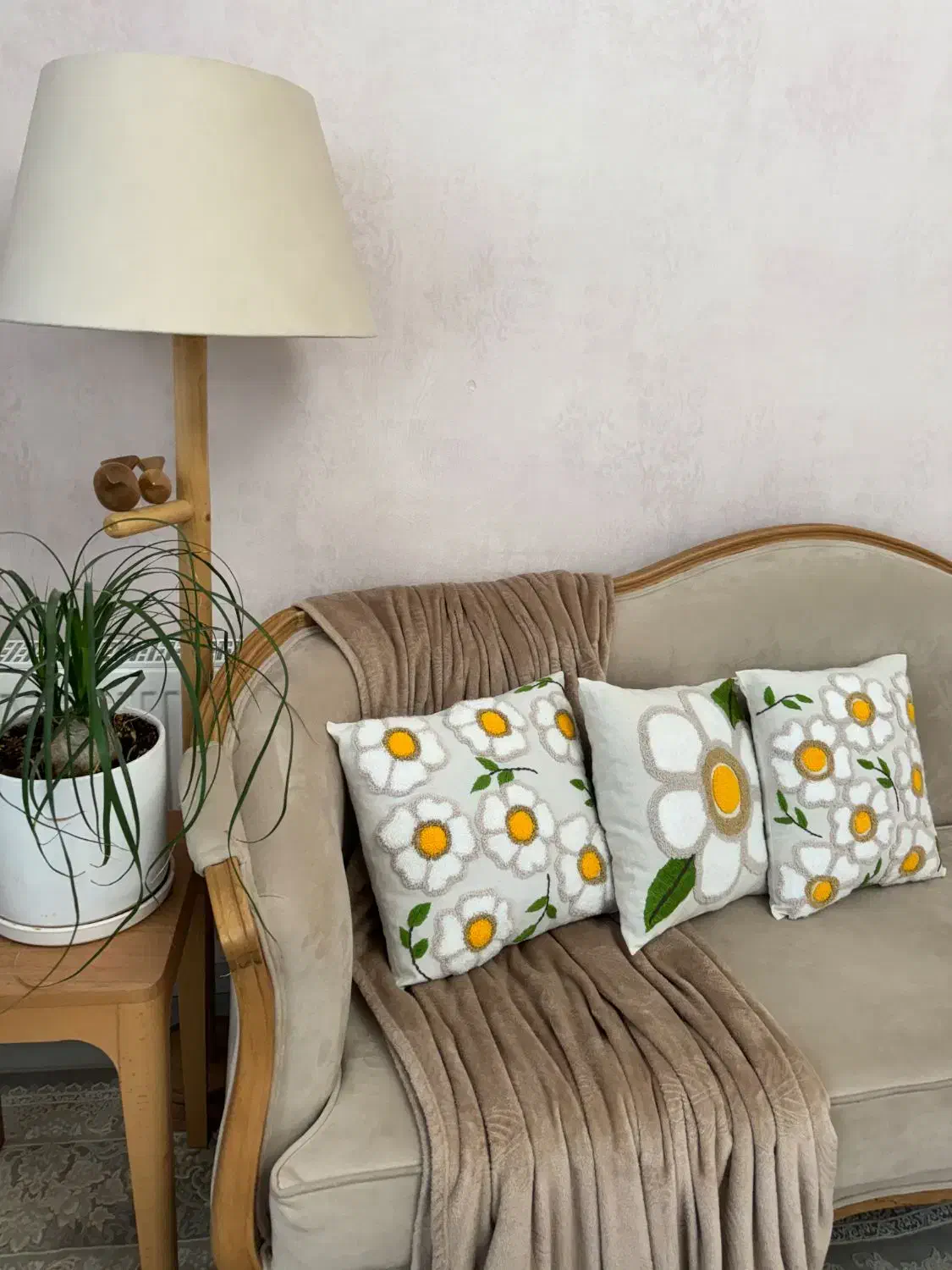 کاور کوسن پانچدوزی وگلدوزی|رختخواب، بالش، پتو|سیرجان, |دیوار