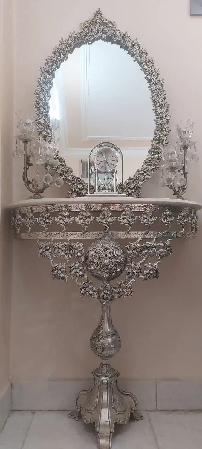 ایینه و شمعدان برنز مناسب جهیزیه|صنایع دستی و سایر لوازم تزئینی|ری, دولتآباد|دیوار