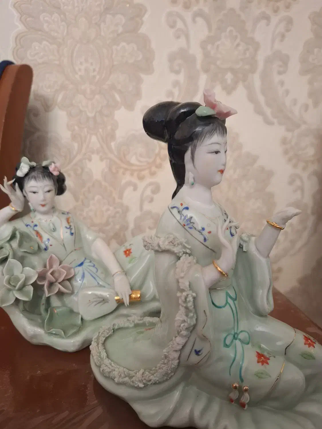 مجسمه اصل شیک بانو چینی خاص|کلکسیون اشیاء عتیقه|تهران, مرزداران|دیوار