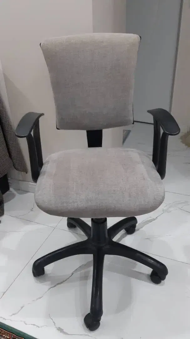 صندلی گردون|صندلی و نیمکت|همدان, |دیوار