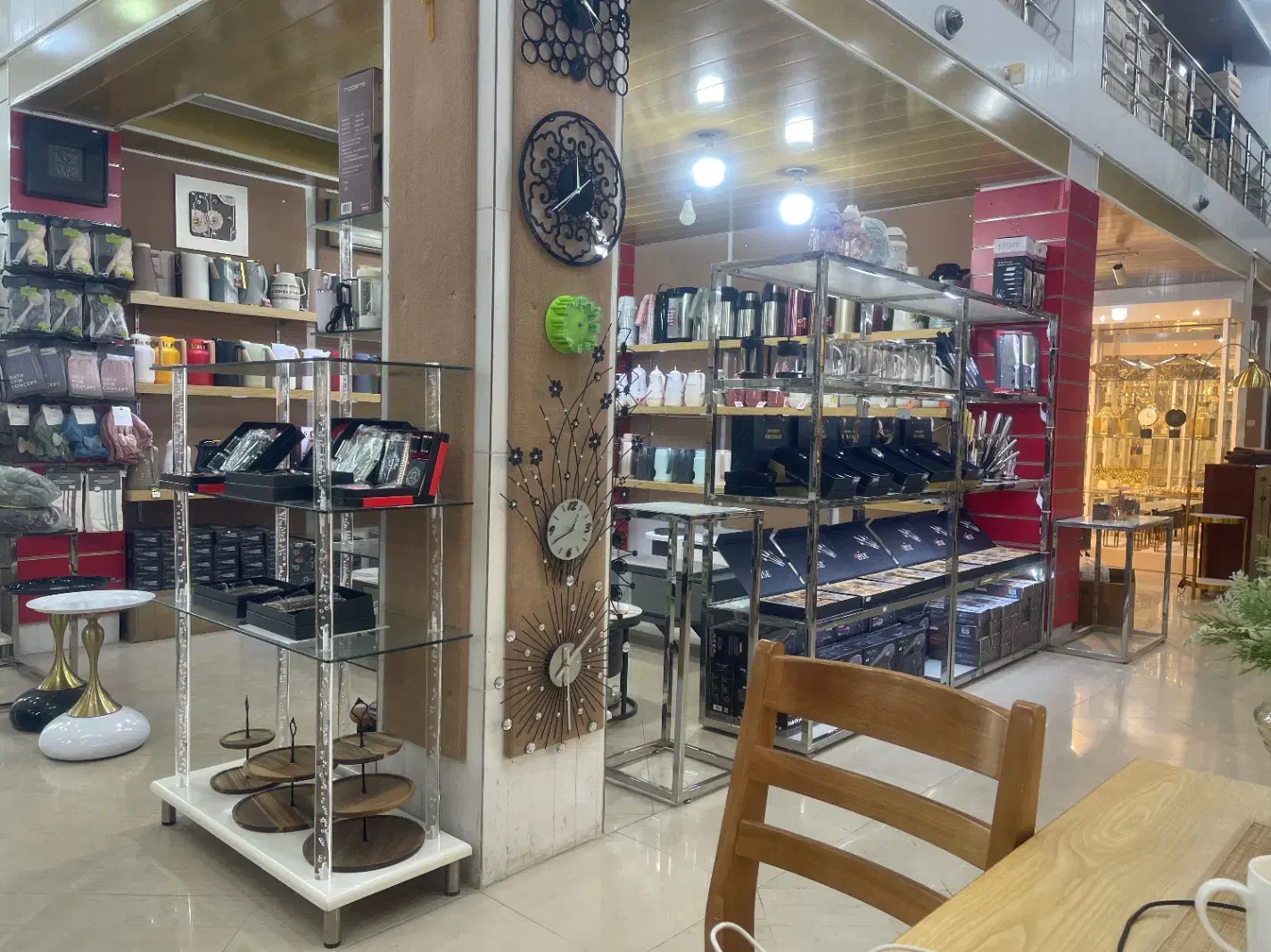 فروشنده لوازم خانگی و اشپزخانه|استخدام خدمات فروشگاه و رستوران|بندر گناوه, |دیوار