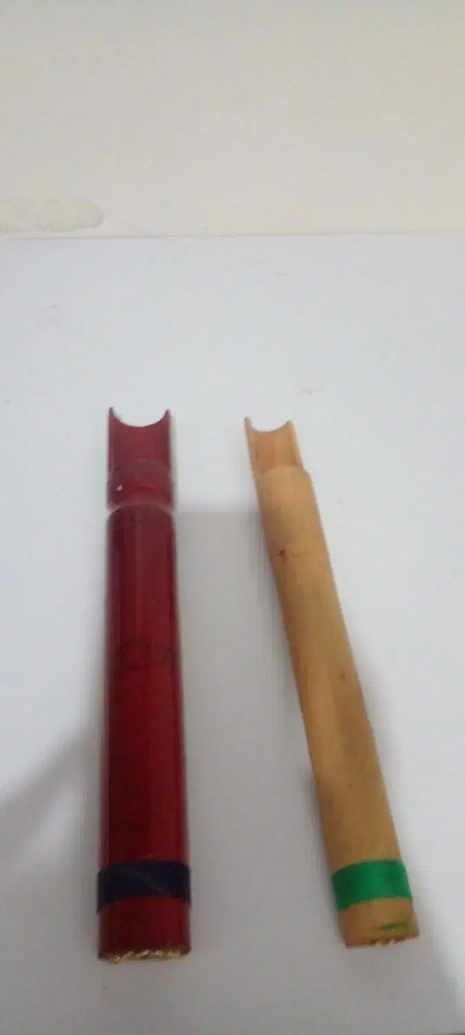 دو دسته نی انبان|سازهای بادی|بندر گناوه, |دیوار