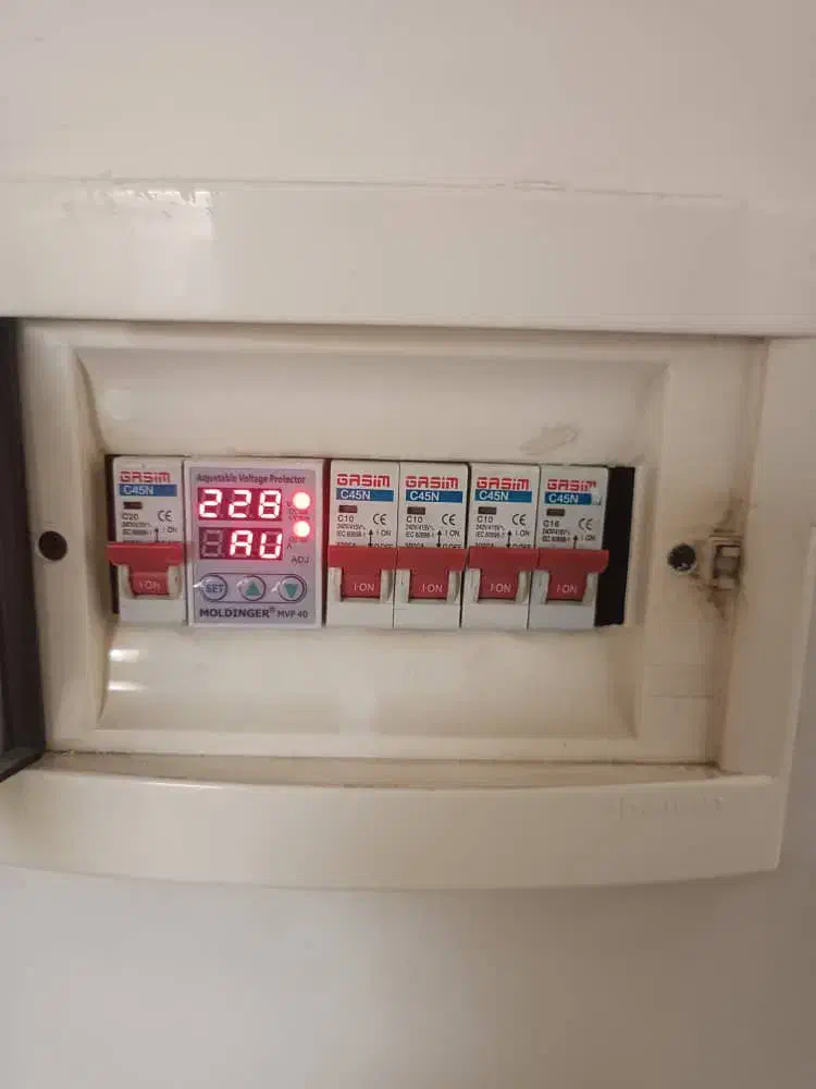 استخدام برقکار ساختمان|استخدام صنعتی، فنی، مهندسی|تهران, نجات اللهی|دیوار