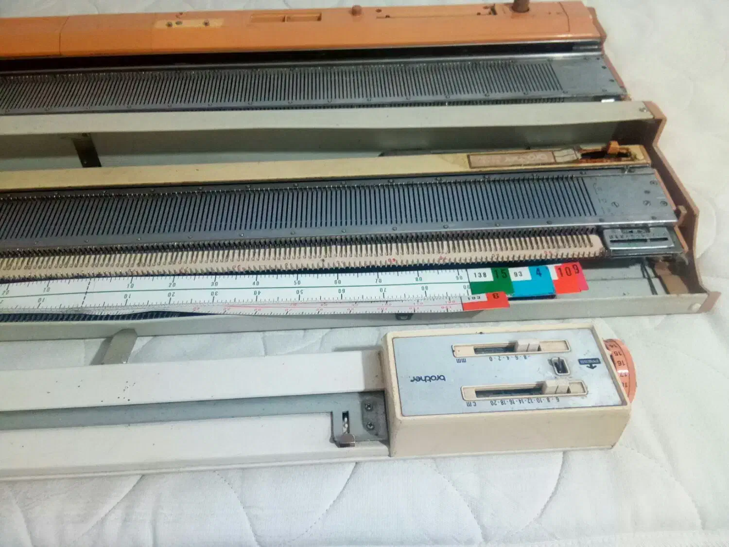 ماشین بافتنی برادر830|چرخ خیاطی و ریسندگی|تالش, هشتپر|دیوار