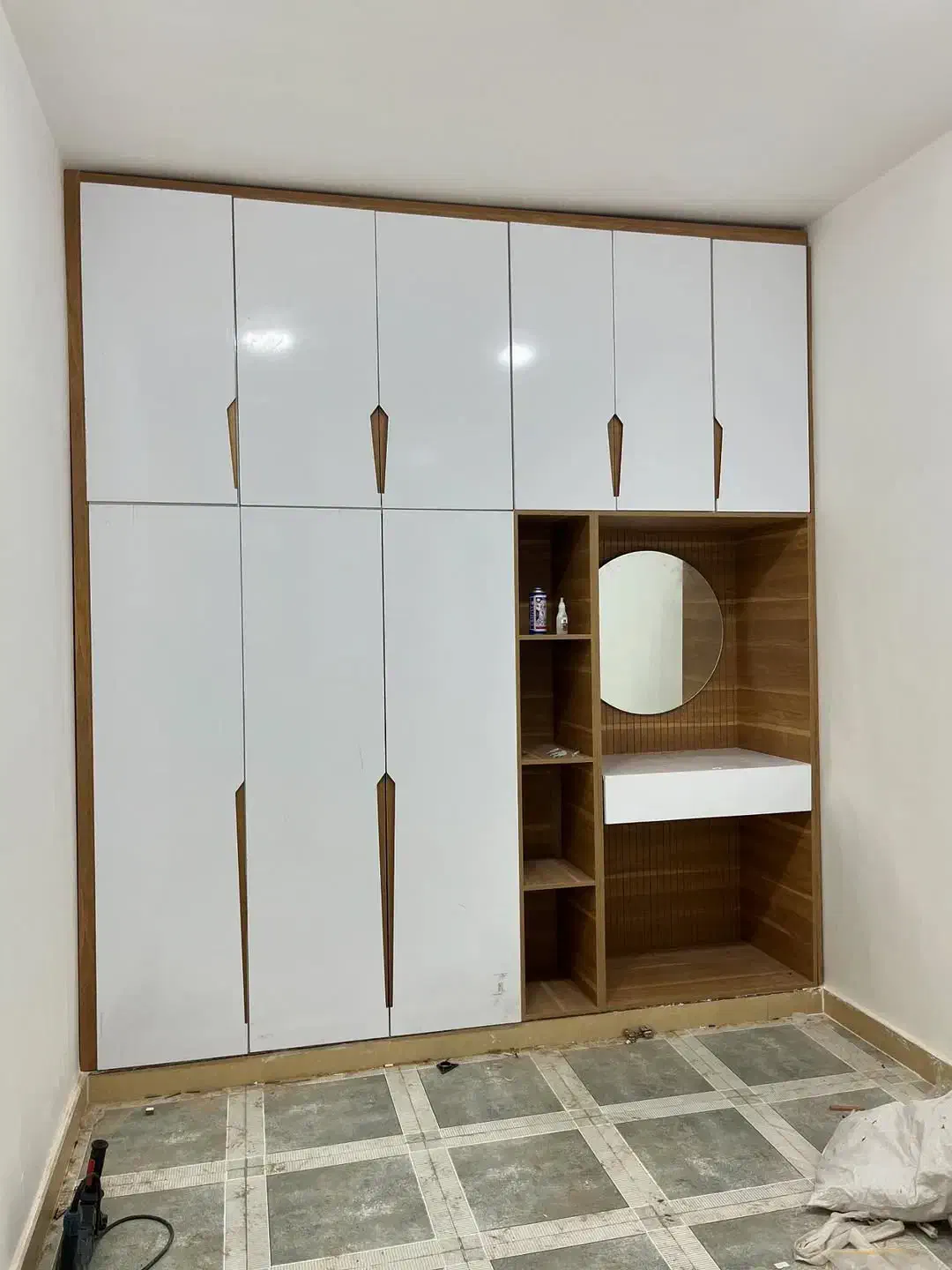 نصاب کمد وکابینت|جاکفشی، کمد، دراور|بندر ماهشهر, |دیوار