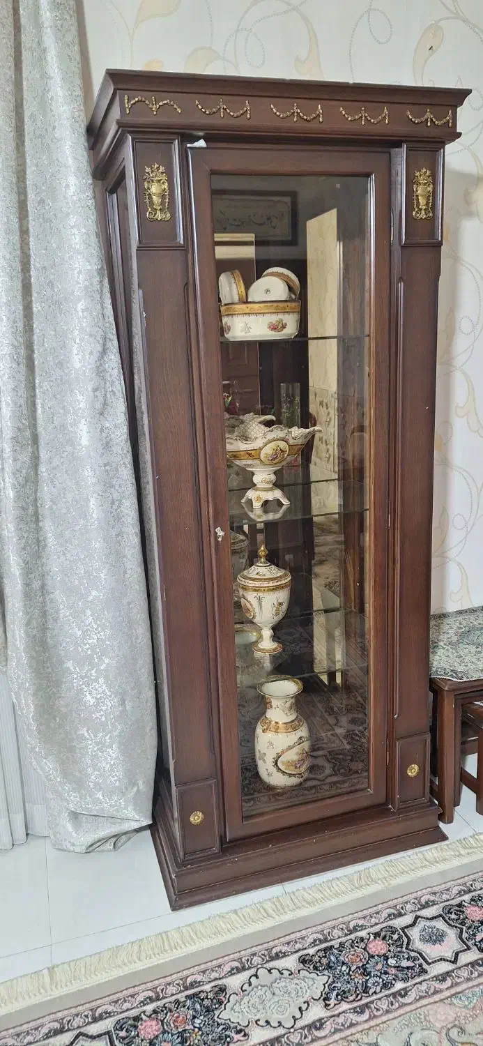 ویترین چوبی|بوفه، ویترین، کنسول|کرج, اصفهانی‌ها|دیوار