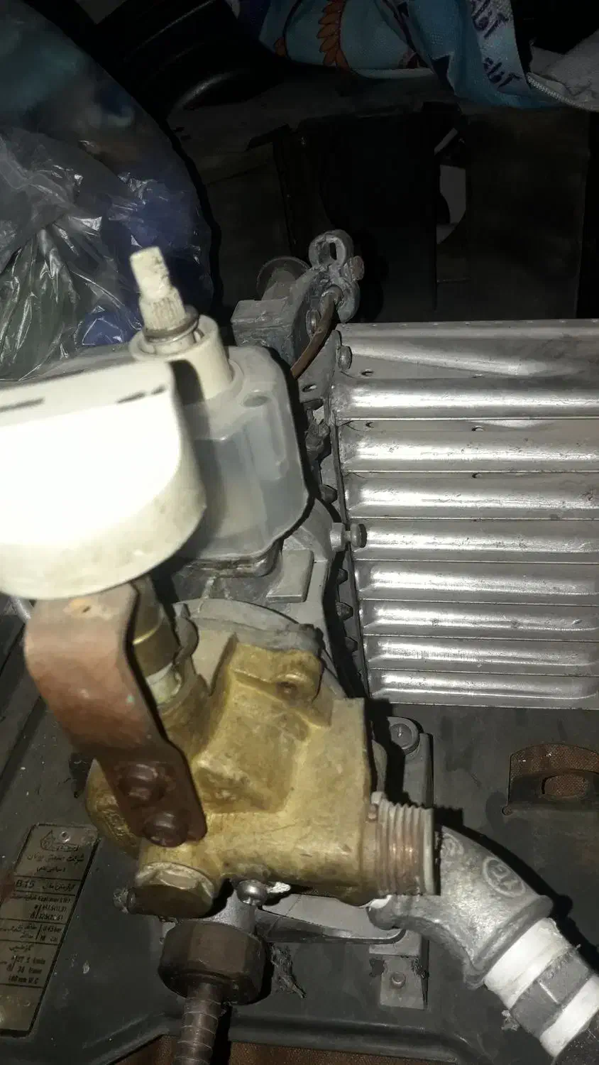 ابگرمکن دیواری سالم فقط مخزن میخواد|آبگرمکن، پکیج، شوفاژ|قوچان, |دیوار