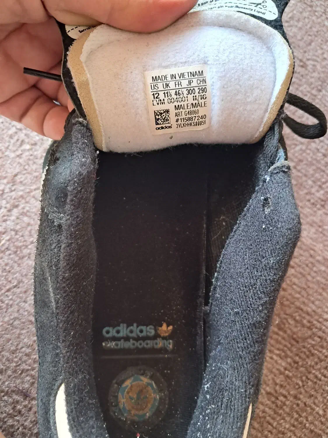 کتونی.کتانی آدیداس اورجینال سایز 44 و 45|کیف، کفش، کمربند|رودسر, |دیوار