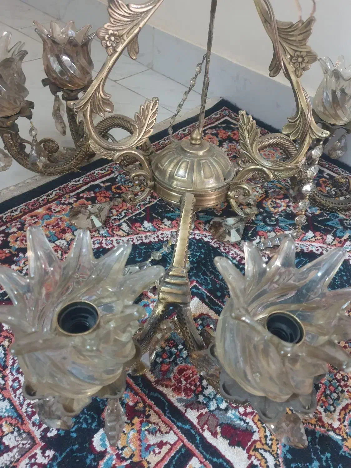 لوستر گل ناز|لوستر و چراغ آویز|تبریز, |دیوار