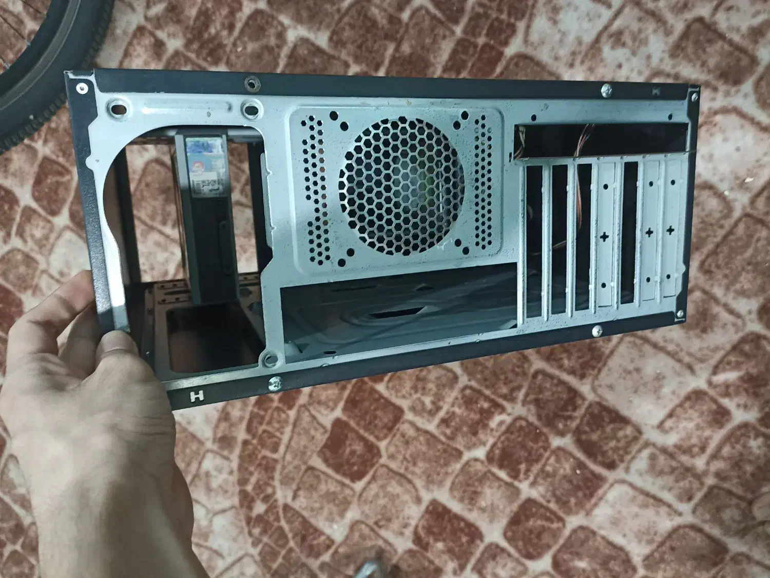 قاب کیس کامپیوتر|قطعات و لوازم جانبی رایانه|اهواز, کوروش|دیوار