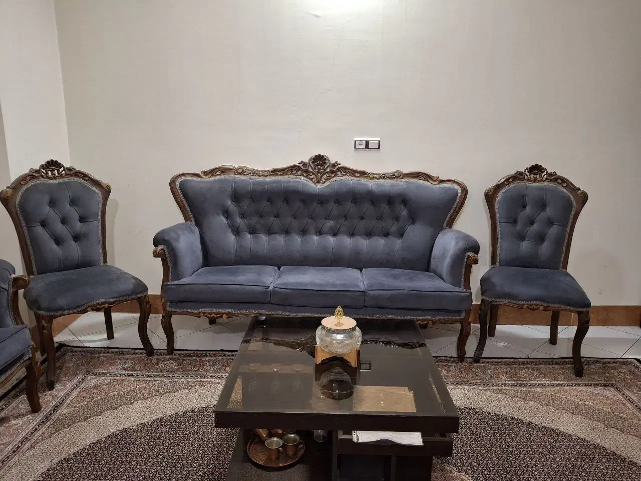 مبلمان ۹ نفره چوب گردو|مبلمان خانگی و میز عسلی|شاهدشهر, |دیوار