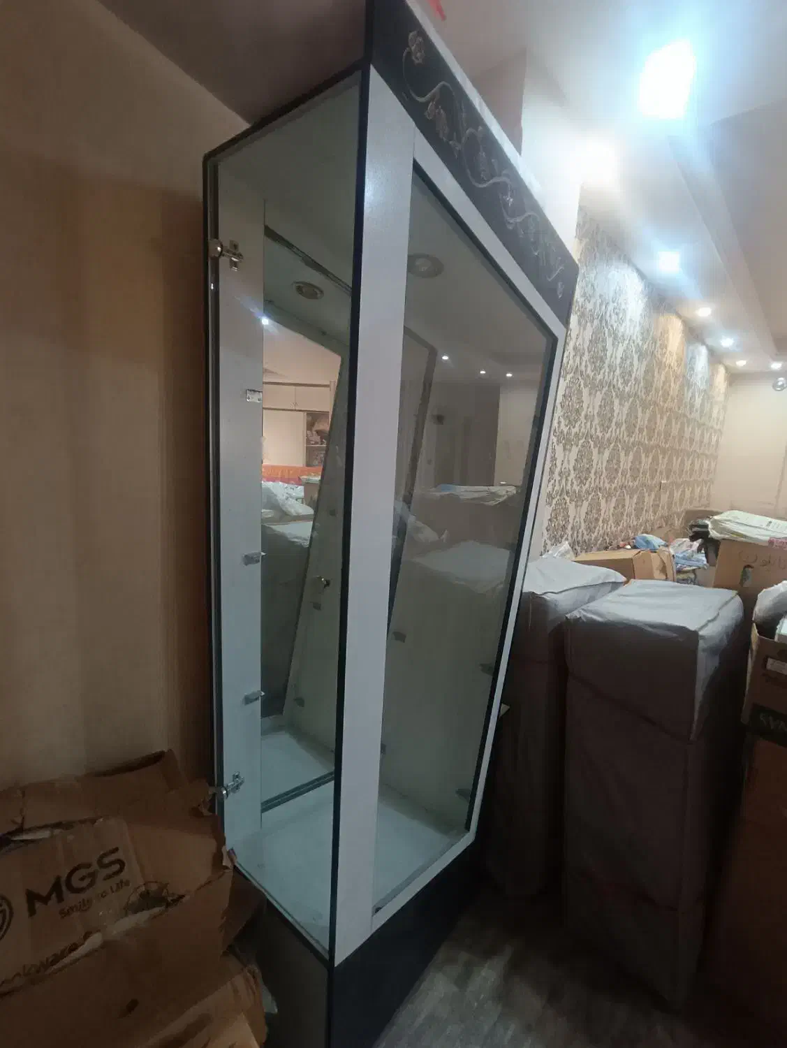 بوفه ویترین|بوفه، ویترین، کنسول|قم, جهان بینی|دیوار