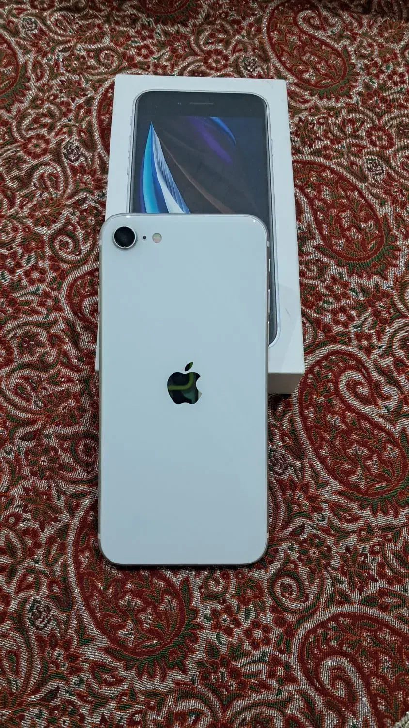 آیفون SE 2020|موبایل|کرج, برغان|دیوار