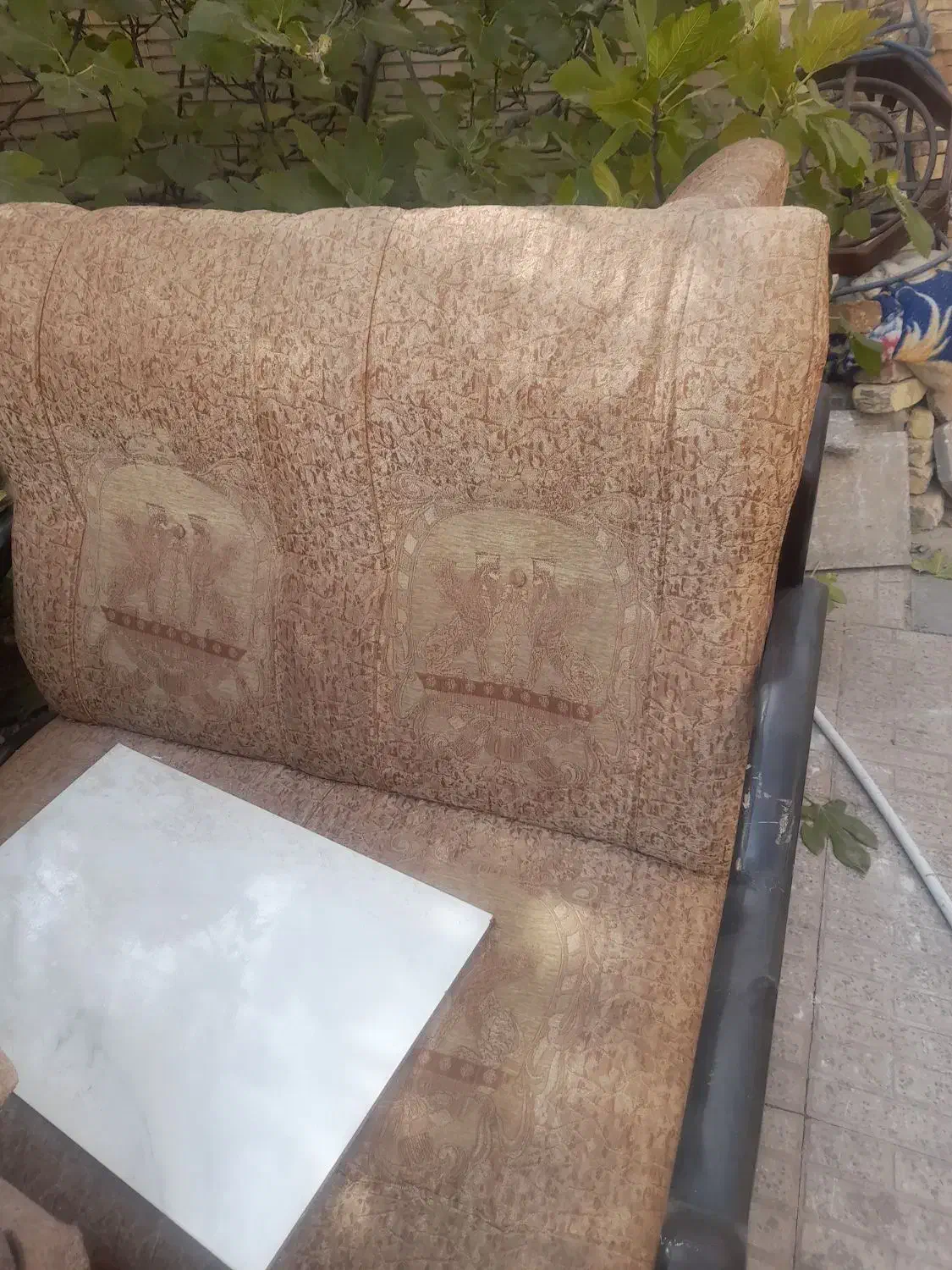 یک دست مبل ۷نفره،یه صندلی اصلاح،ومیز تحریر|مبلمان خانگی و میز عسلی|فولادشهر, A6|دیوار