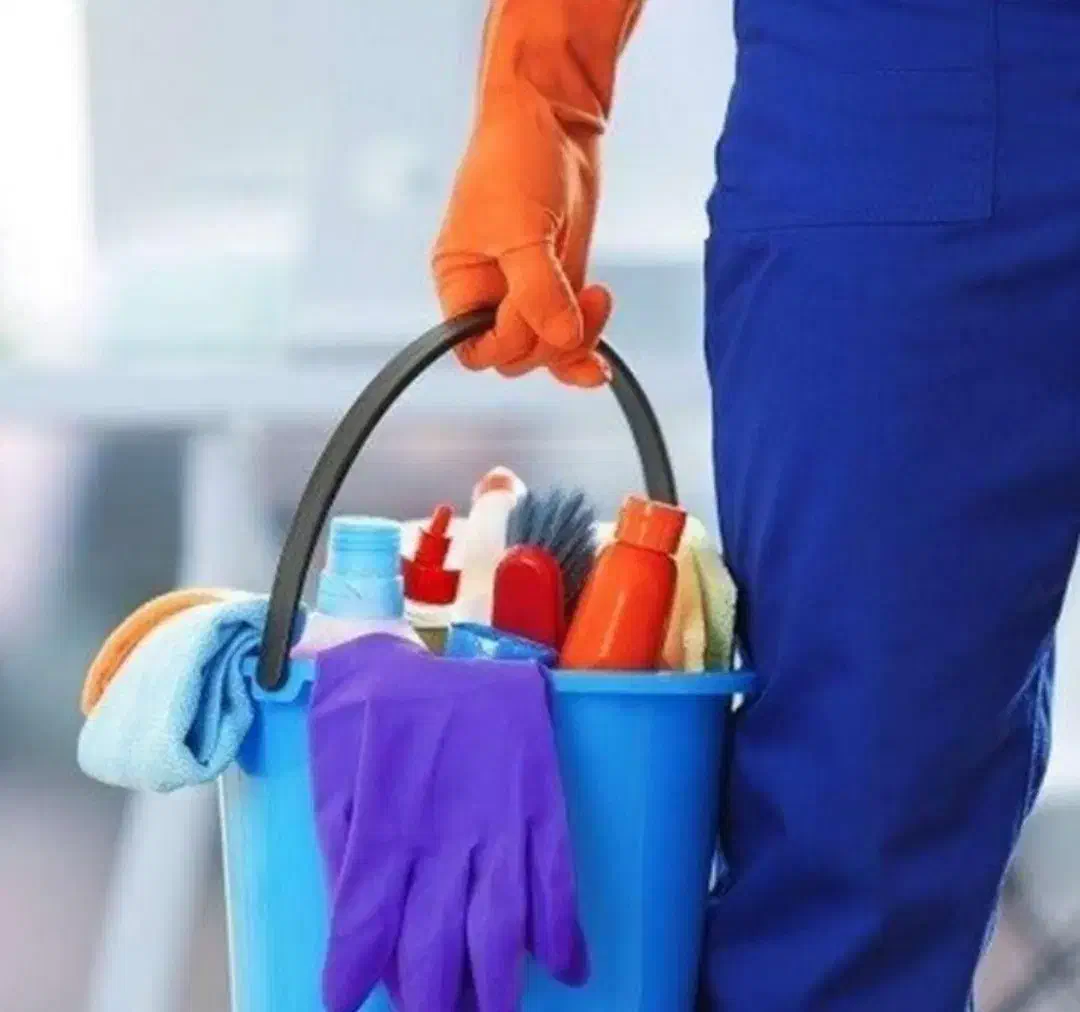 خدمتکار آقا،خدمات نظافت|خدمات نظافت|شیراز, فرهنگ شهر|دیوار