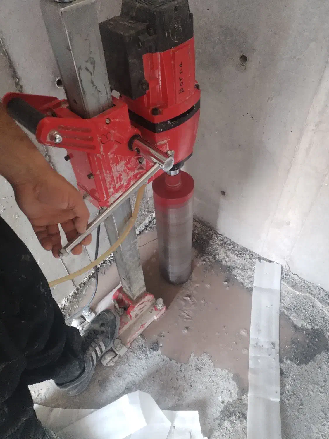 کرگیری و لوله کشی|خدمات پیشه و مهارت|کیش, |دیوار